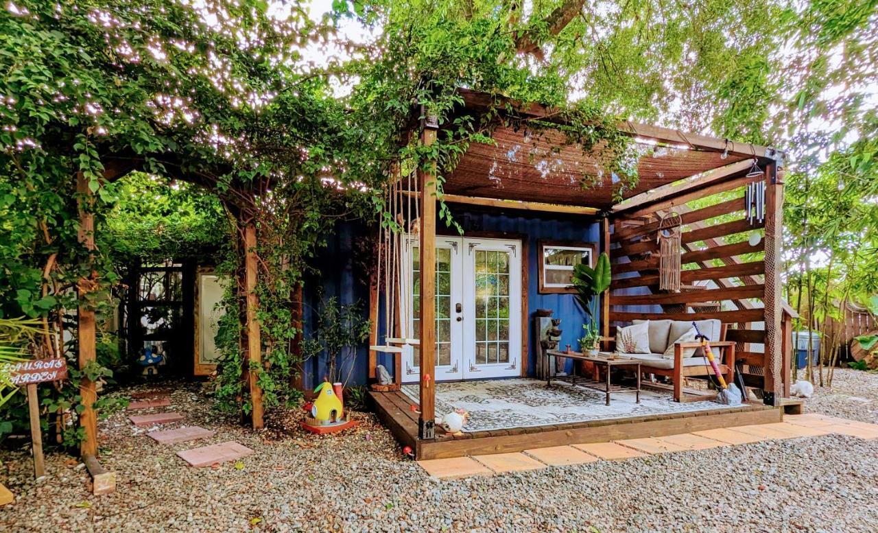 Cozy Af Tiny-House Oasis Villa Tampa Dış mekan fotoğraf