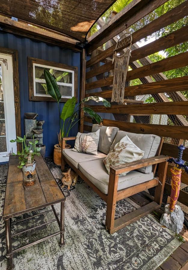 Cozy Af Tiny-House Oasis Villa Tampa Dış mekan fotoğraf